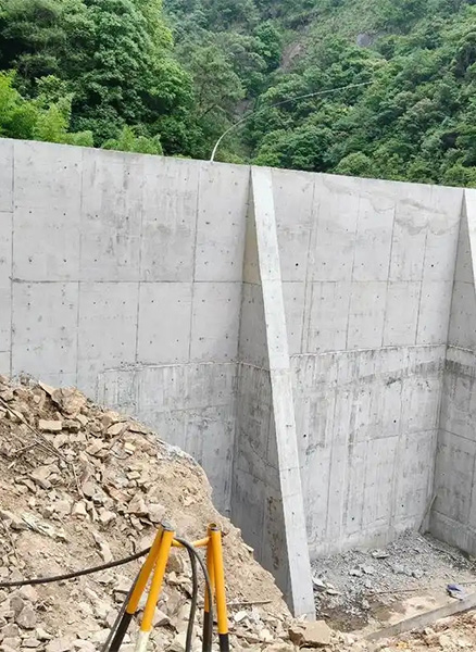 濮阳清丰县重力式挡土墙